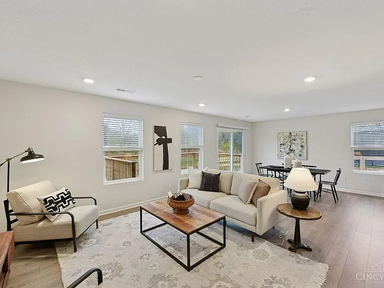 5001 Lakeview Dr — Photo 10