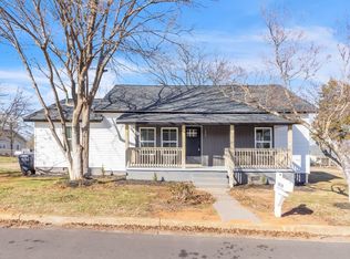 14 19th St, Greer, SC 29651
