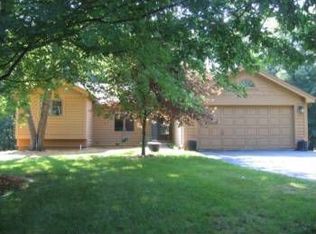 4865 Highcrest Dr, Excelsior, MN 55331