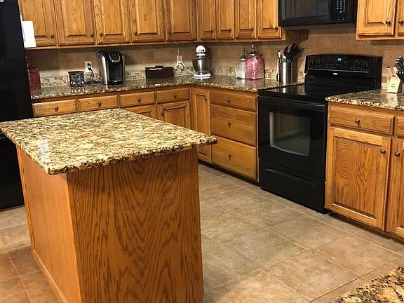 4th image of 804 Sugarbush Ln