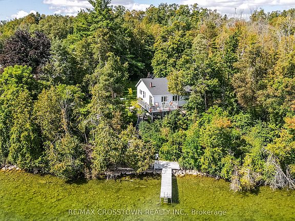 3rd image of 2 Pemberton Ln