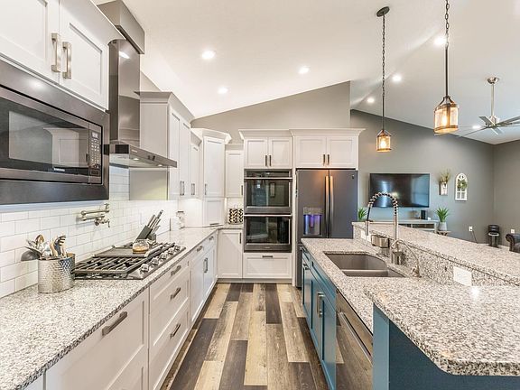5th image of 2939 Oakwood Trl
