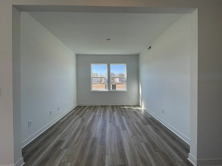 6138 Balsam Ct — Photo 6