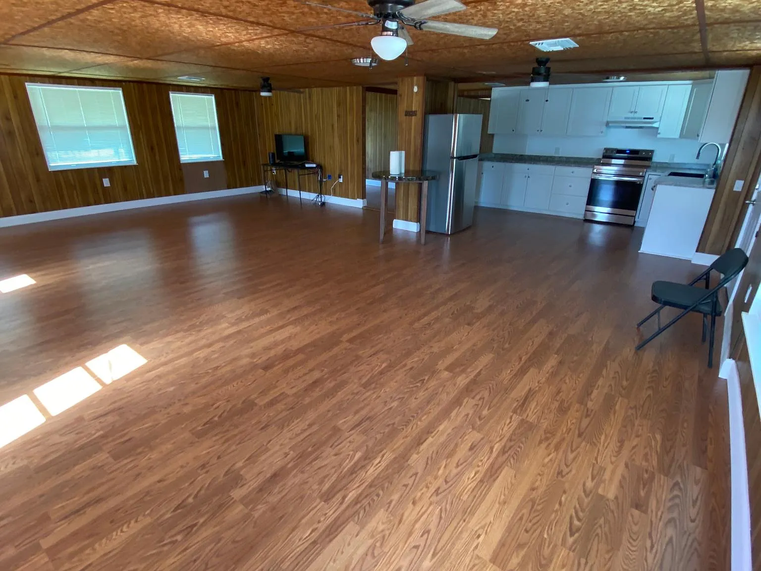 4 bed, 1874 sqft, $1,990 — Photo 3