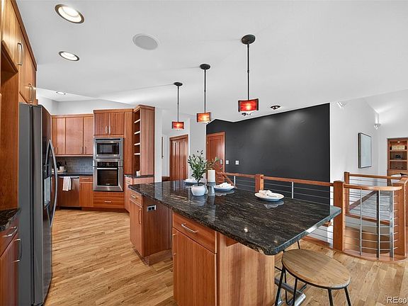 5th image of 2624 Kalmia Avenue