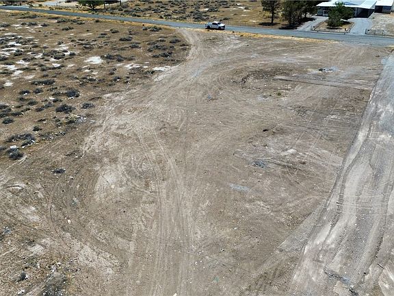 3rd image of 3450 W Medicine Man Rd