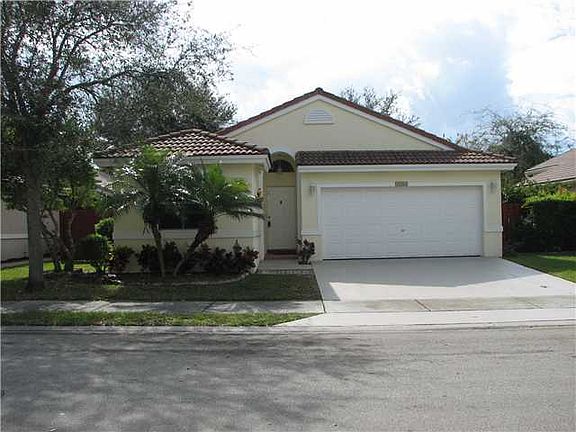 2nd image of 5462 NW 49th Ct