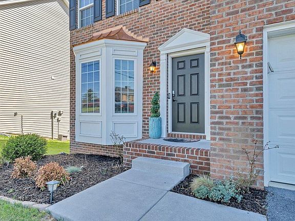 3rd image of 3230 Clearview Dr