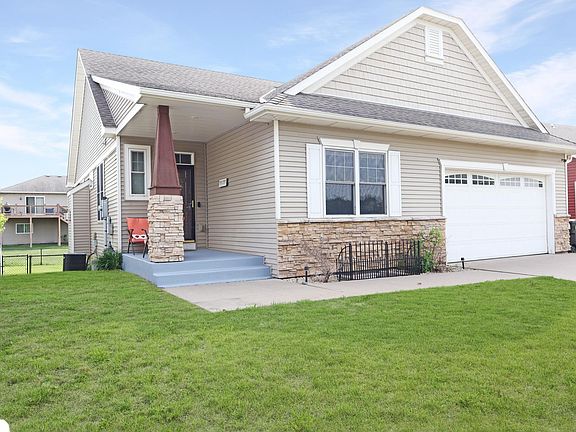 3rd image of 7680 147th Ln NW