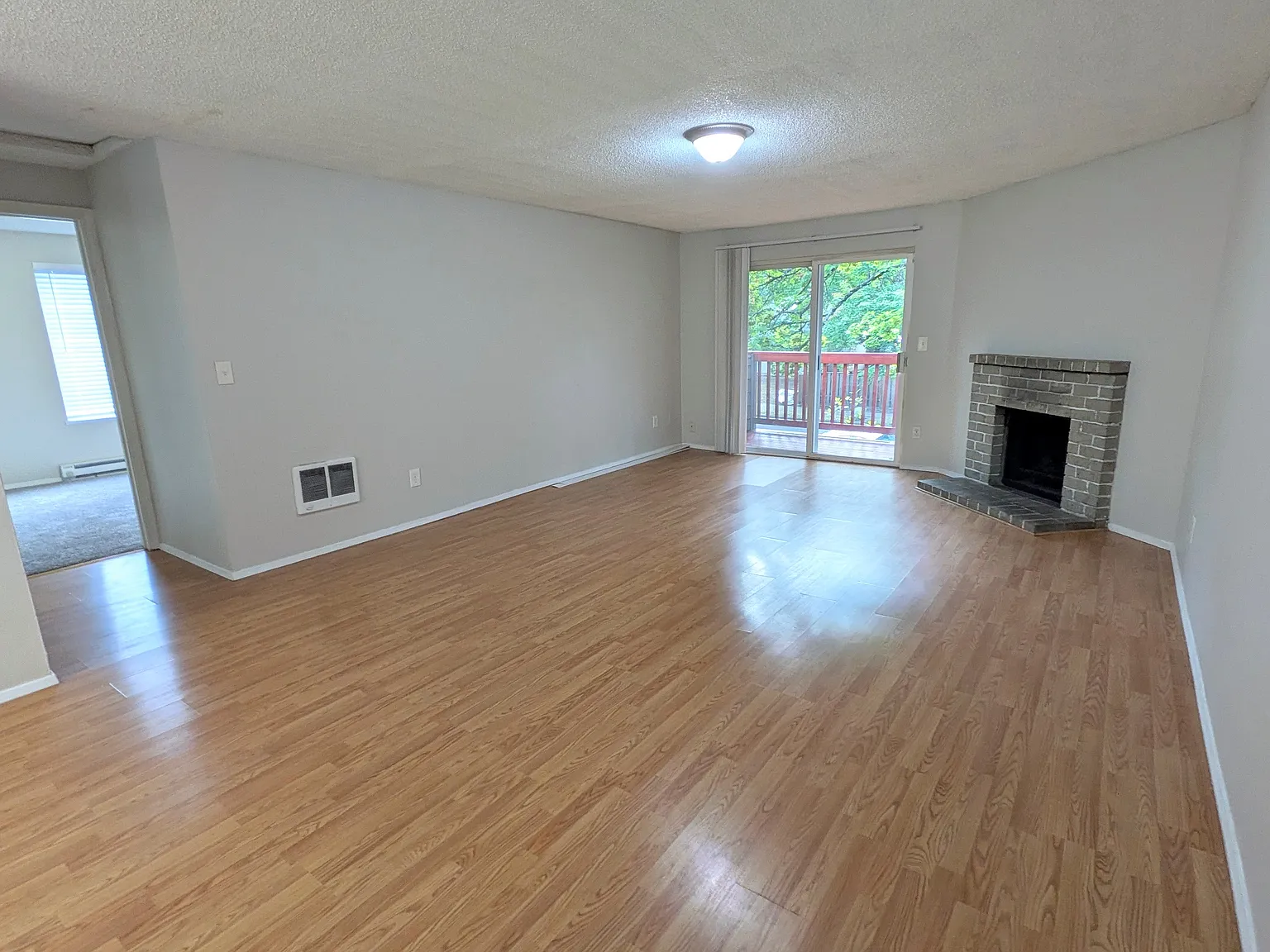 9660 SW Prairie Ter — Photo 2