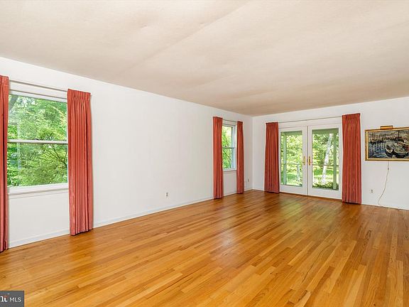 5th image of 5 Nelson Ridge Rd