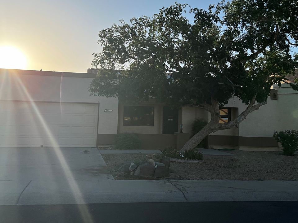 1st image of 8883 N 114th Dr