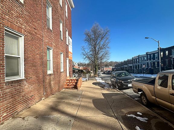 5th image of 2826 Windsor Ave #A3