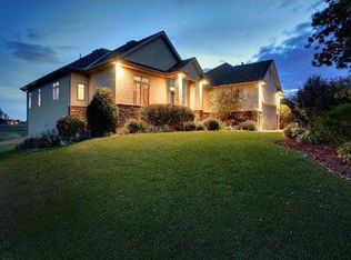 2250 Arnold Palmer Dr, Minneapolis, MN 55449
