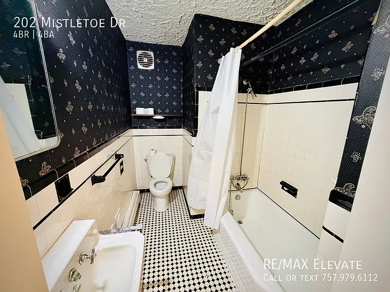 202 Mistletoe Dr — Photo 9