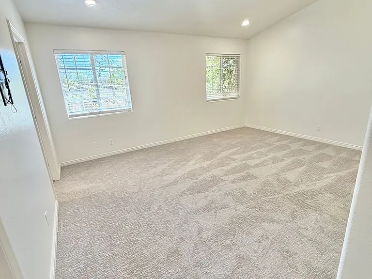 3519 S 1470 W — Photo 19