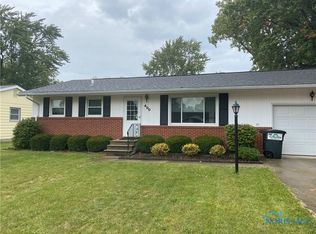 400 Mona Ln, Findlay, OH 45840