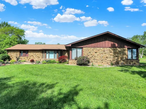 5272 N Graham Rd, Whiteland, IN 46184