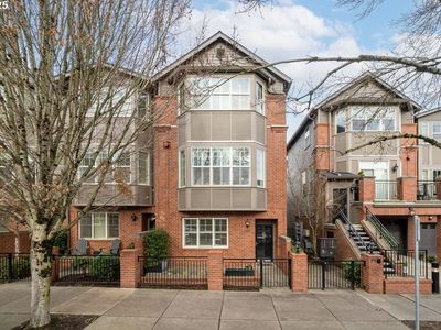 2357 NW Quimby St, Portland, OR, 97210