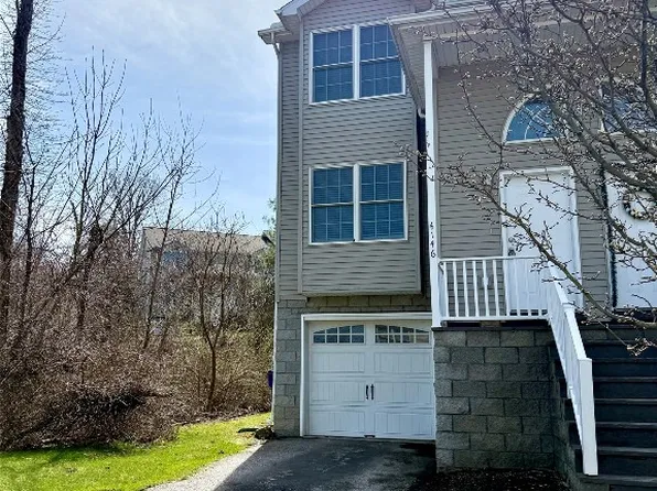 4146 Wood Hills Dr #C41, Erie, PA 16510