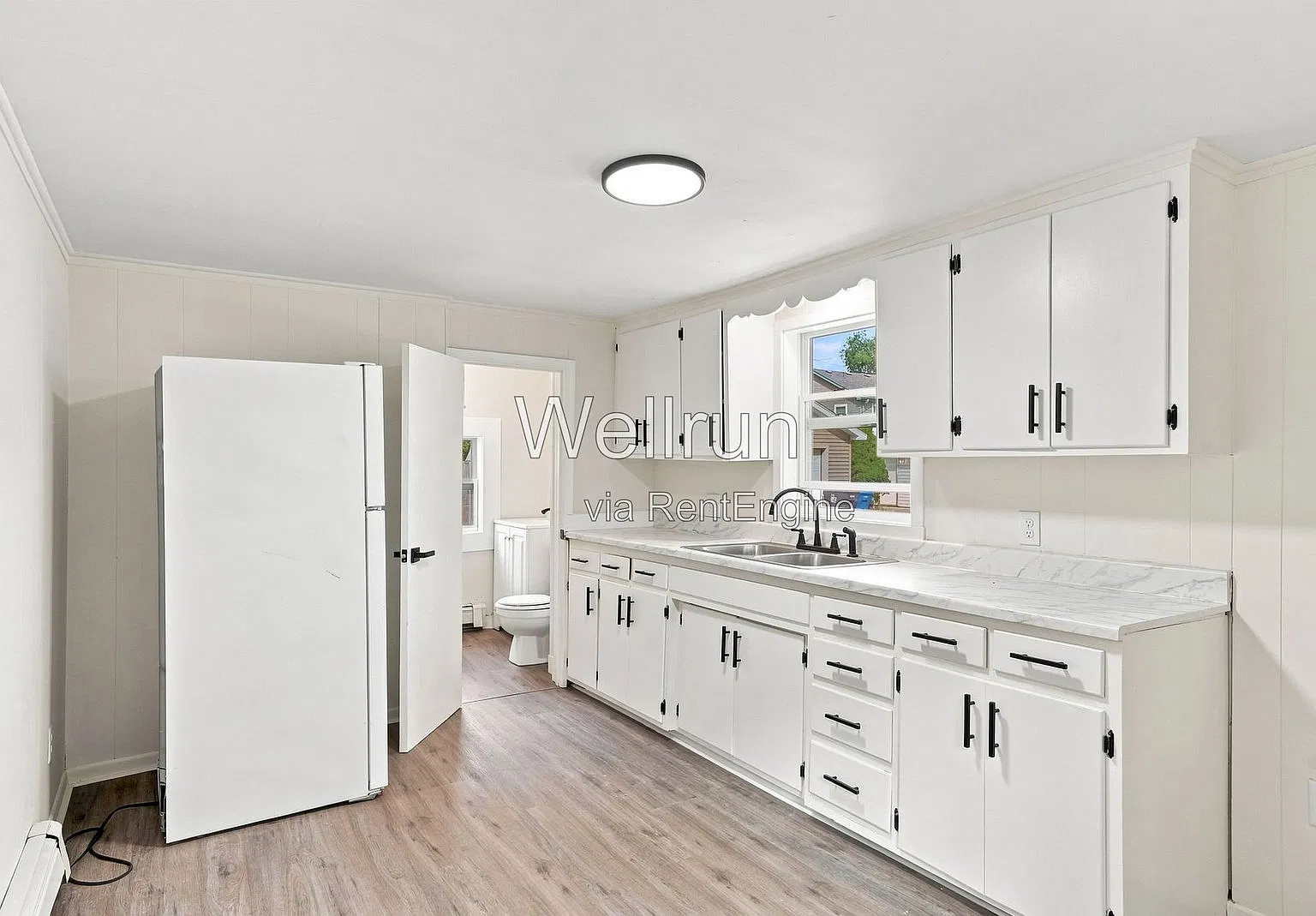 483 Lawson Ave W — Photo 1