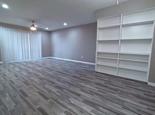 738 Bateswood Dr #120, Houston, TX 77079