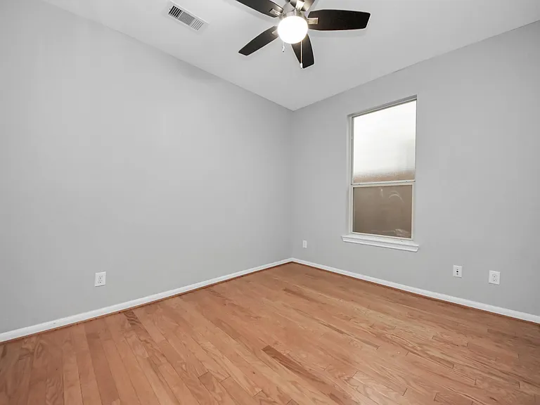 10062 Hillside Bayou Dr — Photo 35