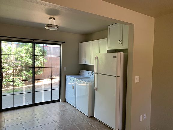 5th image of 2533 Manhattan Ave APT A