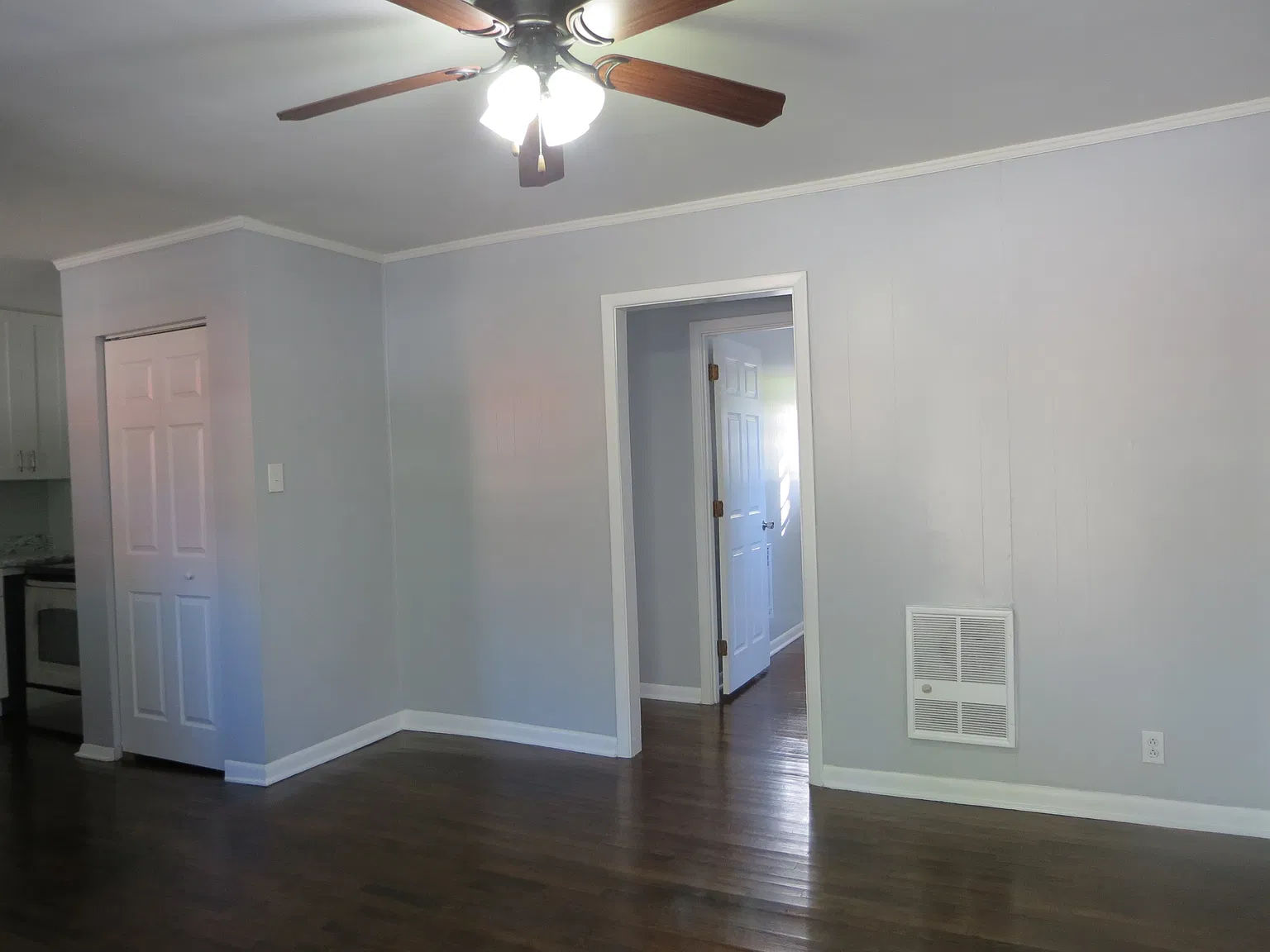 302 Pennsylvania Unit B - 1 — Photo 2