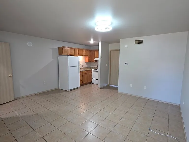 1015 S Glenwood Ave #1-4 — Photo 3