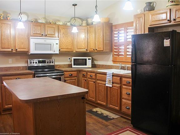 5th image of 320 Lake June Rd