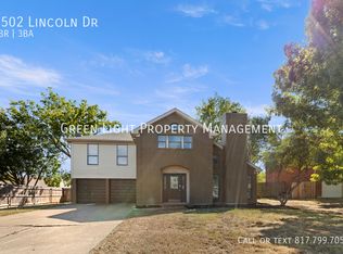 1502 Lincoln Dr, Mansfield, TX 76063
