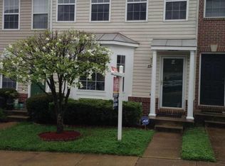 8930 Royal Astor Way, Fairfax, VA 22031