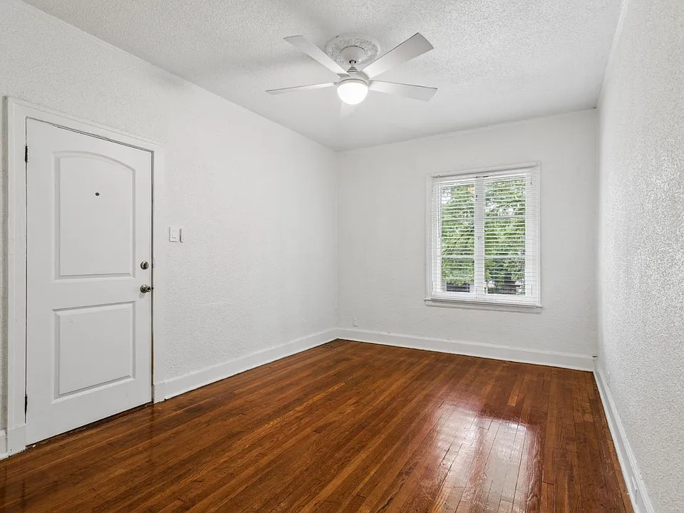 148 Clark Pl #7