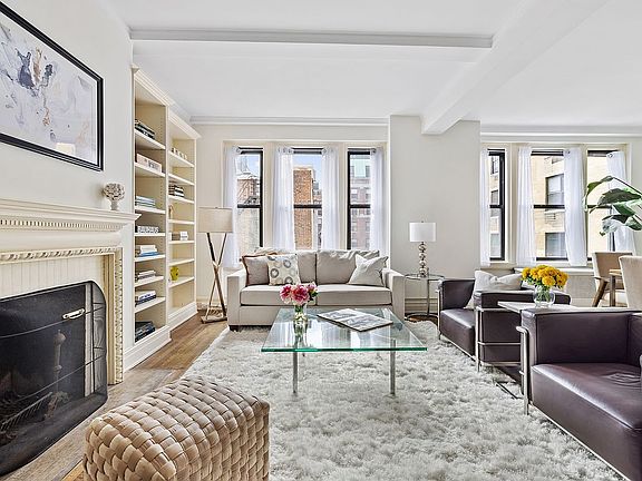 2nd image of 114 E 84th St APT 6D