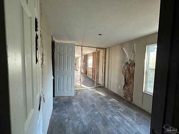 3rd image of 6232 Wyndotte Rd