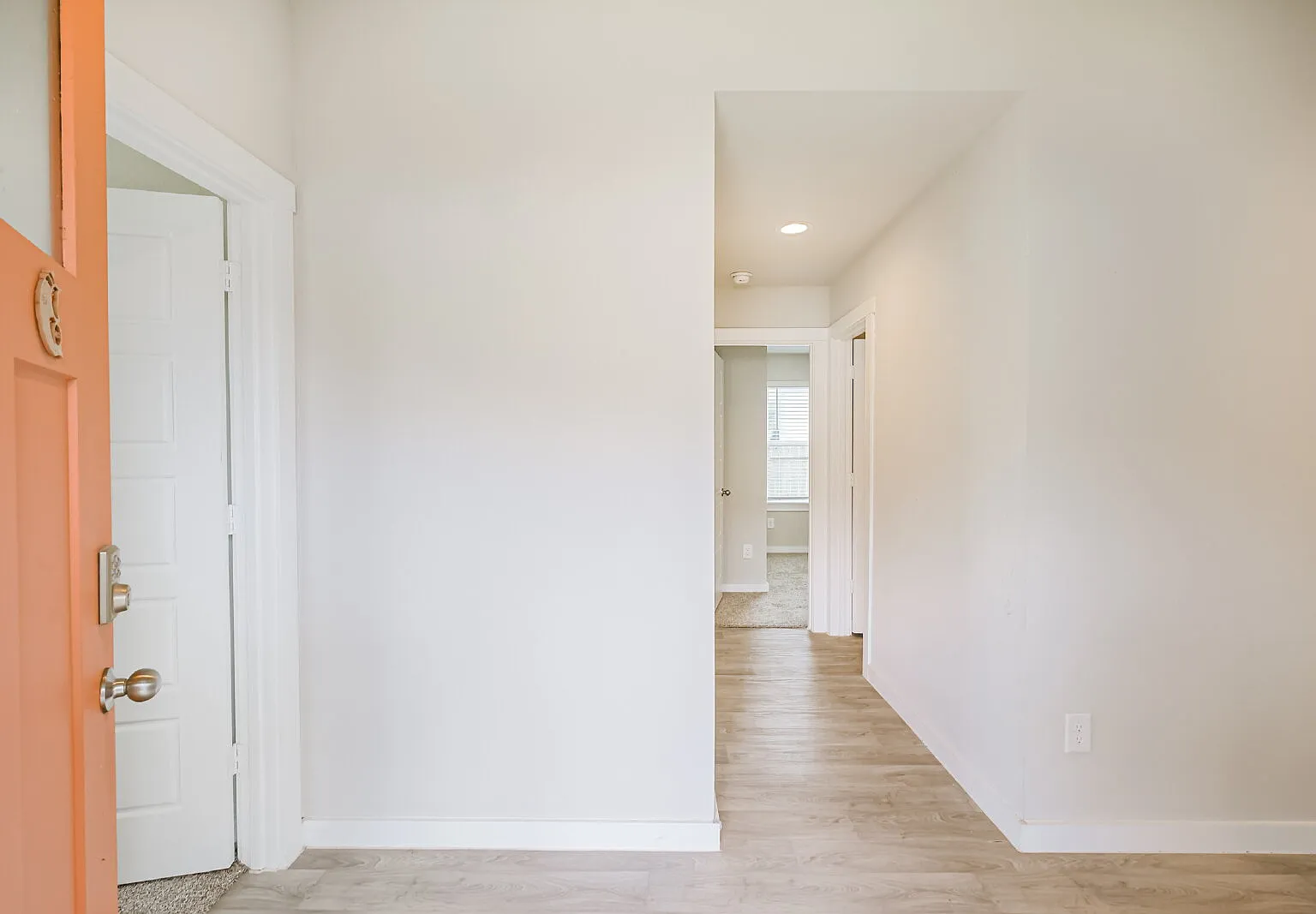 3 bed, 2.0 bath, 1655 sqft, $2,200 — Photo 3