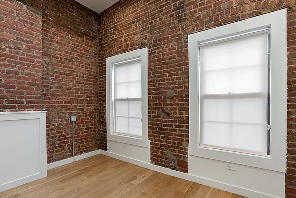 Rented by REAL New York | media 9