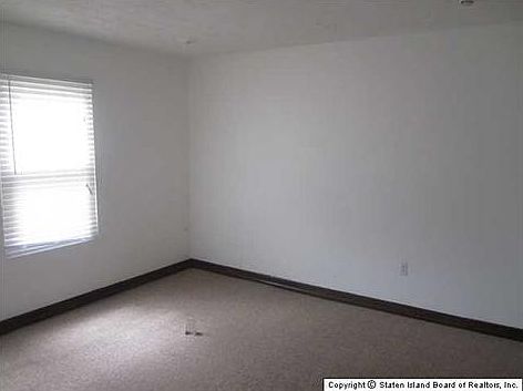 5th image of 111A Pond Way #111A