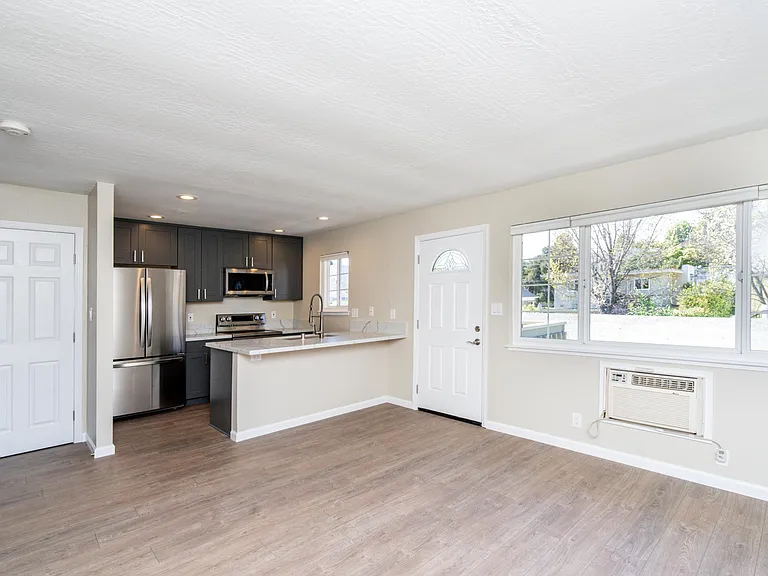 37 Pacheco St #5 — Photo 2