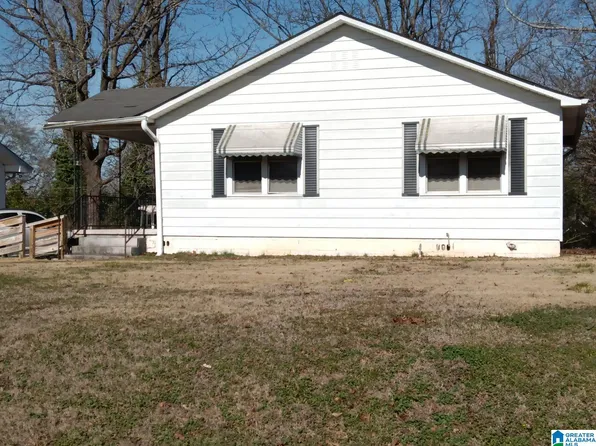 423 11th St S, Bessemer, AL 35020