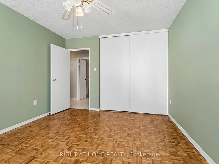 212 Kerr St #207 — Photo 20