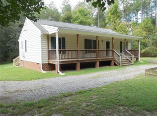 3999 Custis Millpond Rd, West Point, VA 23181