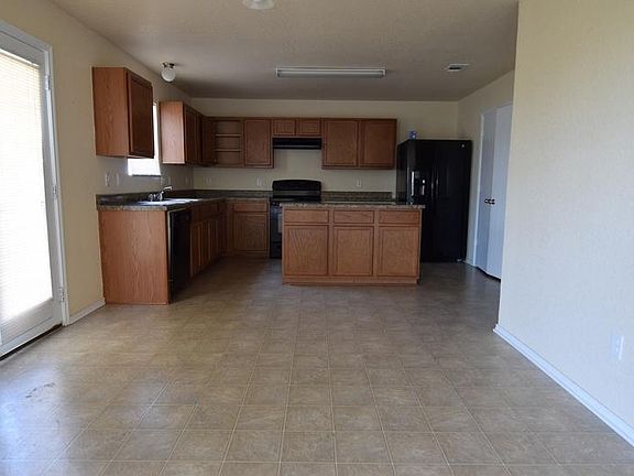 5th image of 3805 Latigo Dr