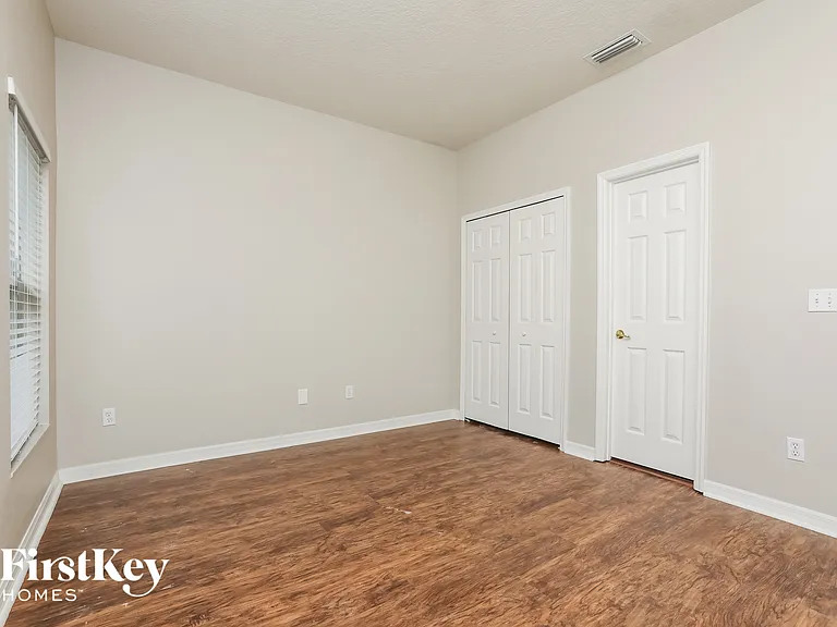 1850 Beth Ct — Photo 12
