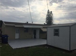 15720 NE 15th Ct, North Miami Beach, FL 33162