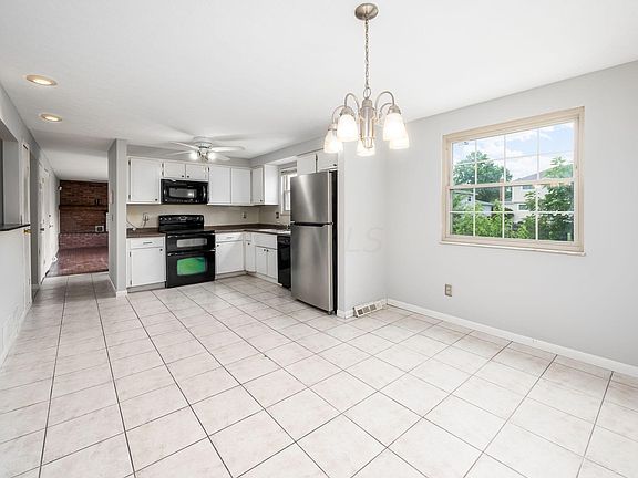 5th image of 8567 Renford Ct