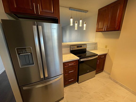 5th image of 2121 Ala Wai Blvd APT 2302