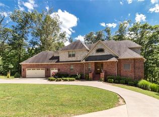 9649 Ledge Dr, Springdale, AR 72762