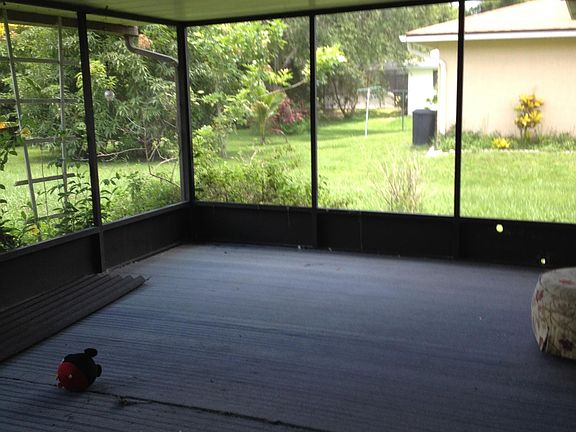 2nd image of 941 Dupin Ave